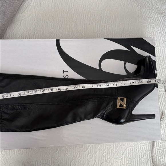 Nine West Anderelan  Heeled Boots - Picture 14 of 14